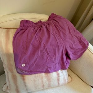 Lululemon Hotty hot shorts size 6 4” magenta